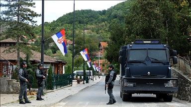 Kosovo shuts down 2 Serbian institutions