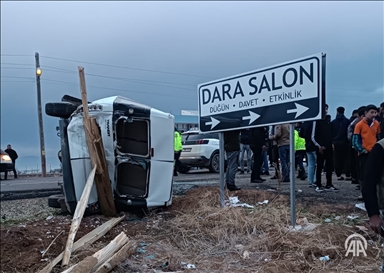 Li Mêrdînê serwêsa xwendekaran û cîp li hev qelibîn, 11 kes birîndar bûn