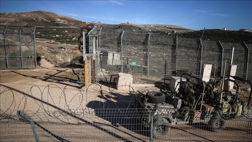 Israel releases 2 Syrians detained in southern Lebanon