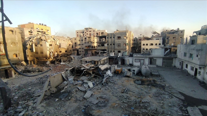 El Ejército israelí evacua a los médicos, pacientes y acompañantes del hospital Kamal Aswan a “un destino desconocido”
