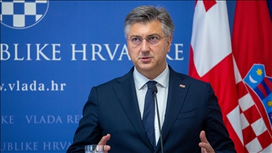 Plenković: Kratkoročna mjera za veću bezbjednost zaključavanje škola