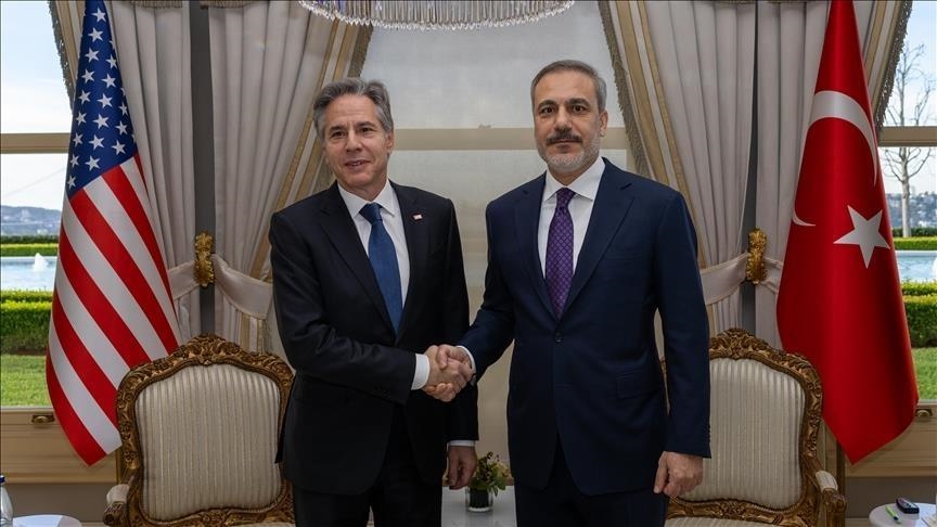 فيدان لبلينكن: لا يمكن السماح لـ"واي بي جي" الإرهابي بالاحتماء في سوريا