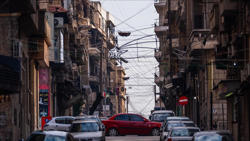 Young volunteers address traffic problems in Syria’s Aleppo