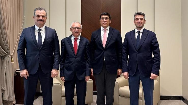 Kırgızistan hükümeti FETÖ okullarının Maarif Vakfına devredildiğini bildirdi