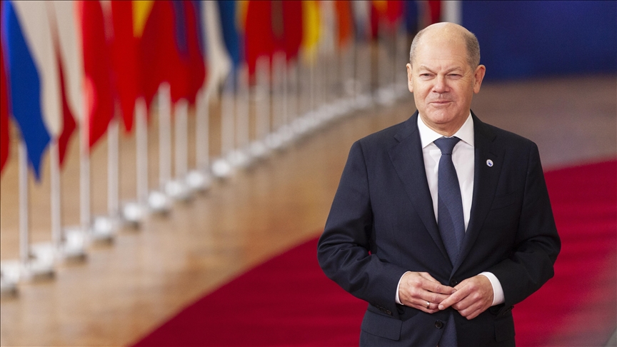 Başbakan Olaf Scholz, Almanya'nın geleceğine sosyal medya sahiplerinin karar veremeyeceğini belirtti