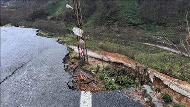 Rize'de yağışın ardından heyelan oluştu 