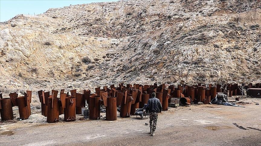جبل قاسيون.. كان محرّما على السوريين ومقرا لإنتاج البراميل المتفجرة