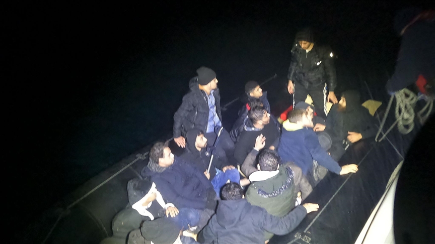 Royaume-Uni : près de 37.000 arrivées clandestines de migrants par la Manche en 2024