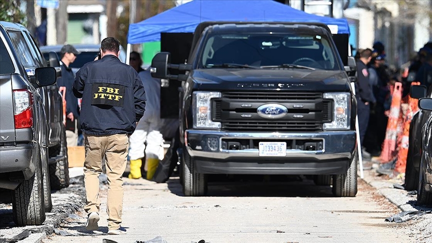 Driver of exploding Cybertruck outside Trump hotel in Las Vegas suffered gunshot wound: Authorities