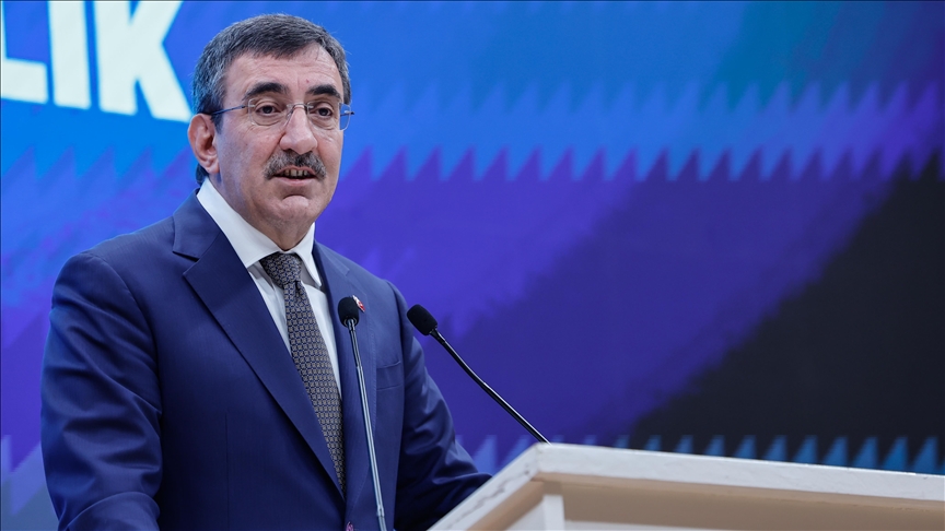 Cumhurbaşkanı Yardımcısı Yılmaz: İyileşen dış ticaret açığımız, dezenflasyon sürecine olumlu katkı vermiştir
