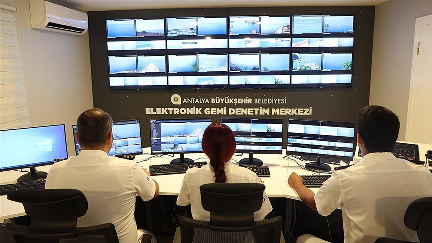 Antalya'da geçen yıl denizi kirleten gemilere 103 milyon lira ceza uygulandı