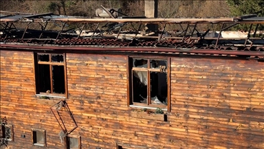 Yerleştikleri köyde otelleri yanan çift, ekmek teknelerini yeniden ayağa kaldırmak istiyor