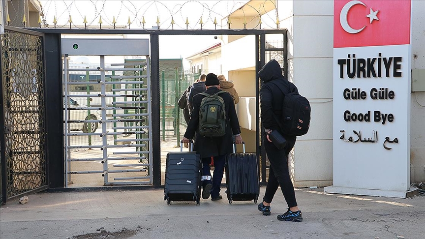 Türkiye'deki Suriyelilerin ülkelerine dönüşü sürüyor