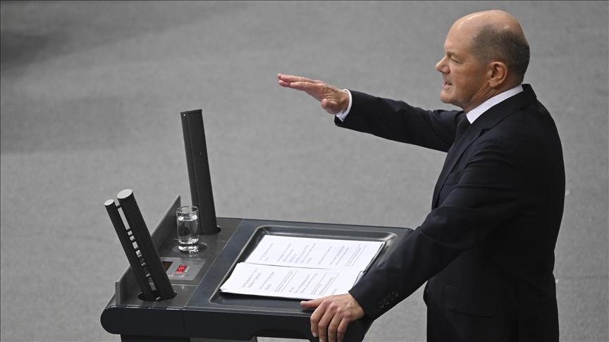 German chancellor denies alleged plans to meet with Putin German chancellor denies alleged plans to meet with Putin