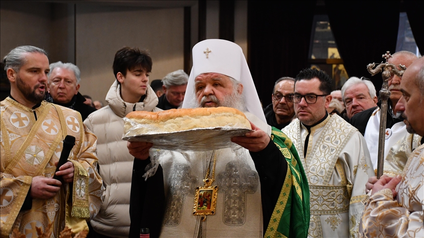 Besimtarët ortodoksë në Maqedoninë e Veriut kremtojnë festën e Buzmit