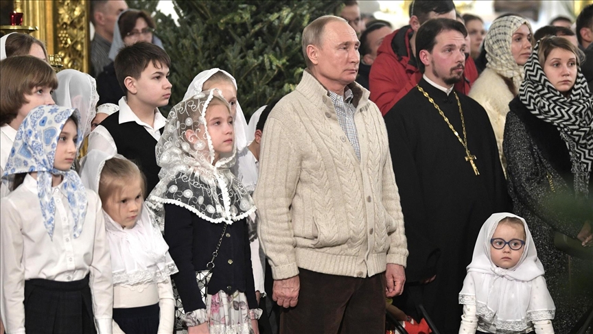 Путин встречает Рождество в храме Георгия Победоносца в Москве