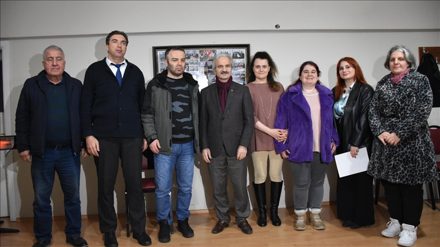 Trabzon'da görme engelliler şiir dinletisine türkülerle renk katacak