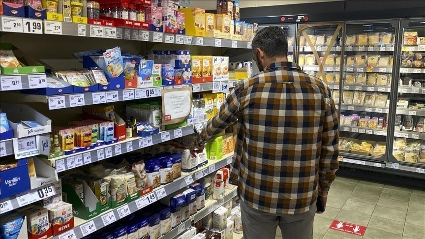 UK food price inflation reaches 3.7%, highest level since March