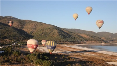 Türkiye's balloon tourism aims to attract 2M passengers with new routes