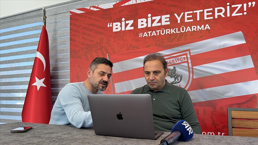 Samsunspor Futbol Direktörü Fuat Çapa, "Azimle gelen" başlıklı fotoğrafı seçti