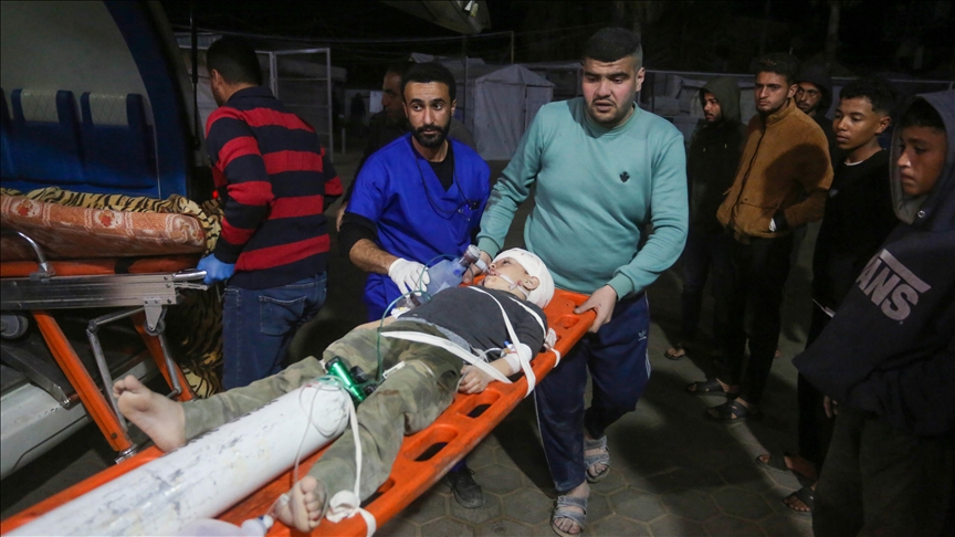 Israeli airstrikes kill 9 Palestinians in Gaza Strip