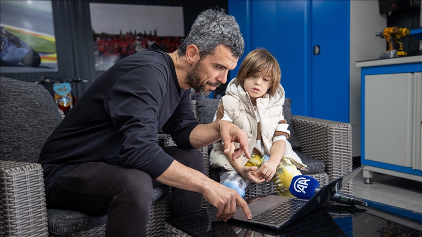 TMF Milli Takımlar Kaptanı Kenan Sofuoğlu'nun favorisi "Sevinçten havalarda" oldu