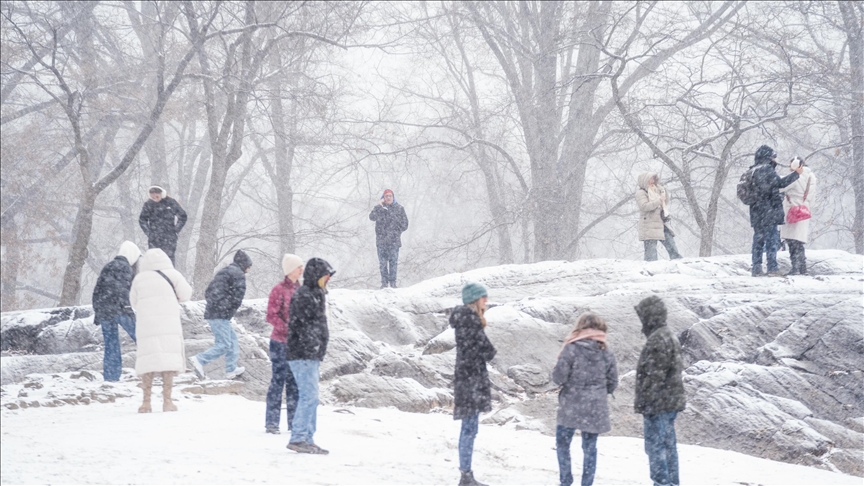 Heavy snowfall, ice warnings issued for parts of Germany