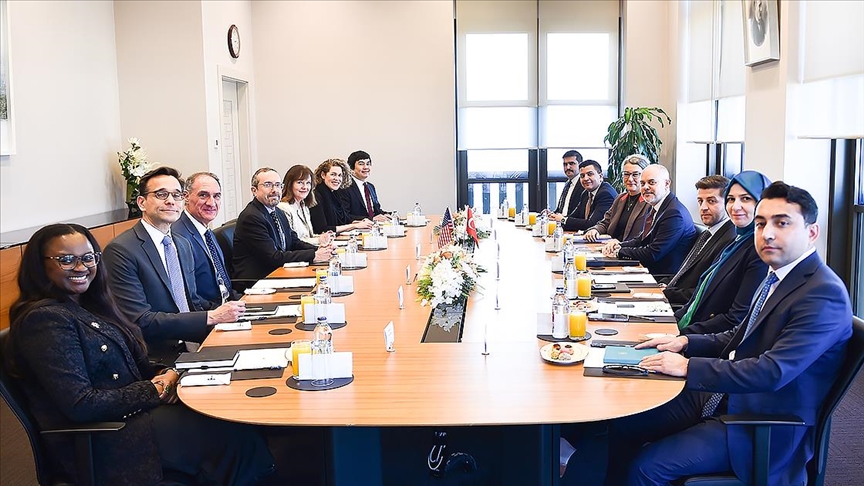 Cumhurbaşkanı Başdanışmanı Kılıç, ABD Dışişleri Bakanlığı Müsteşar Vekili Bass ile görüştü