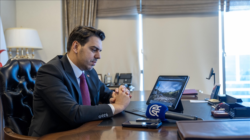 YTB Başkanı Eren, AA'nın "Yılın Kareleri" oylamasında tercihi "İsmi Silinirken" oldu