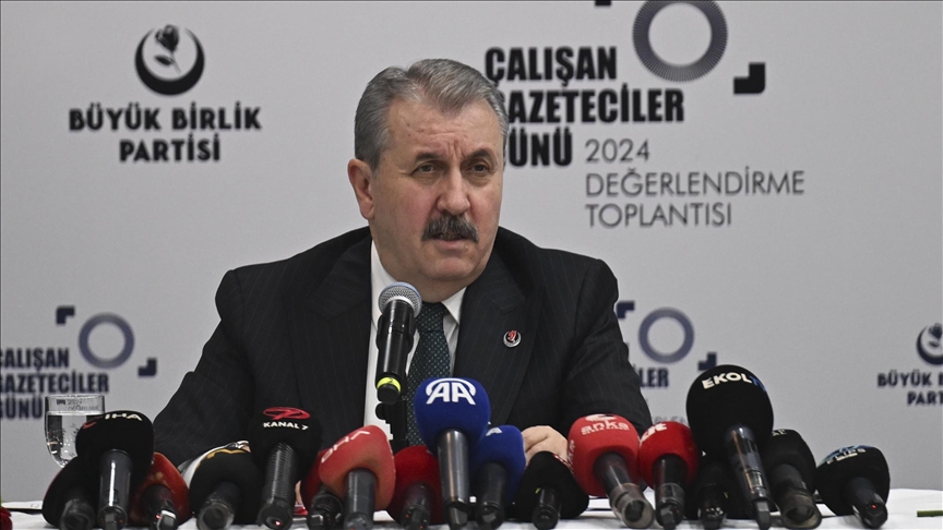 Serokê Giştî yê BBPyê Mustafa Destîcî: "PKK çekê dayne, kes ji vê aciz nabe"