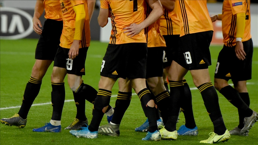 Wolves sign Reims defender Emmanuel Agbadou