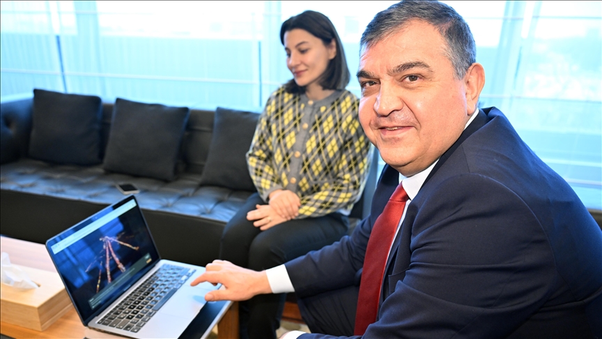 AB nezdinde Türkiye Daimi Temsilcisi Büyükelçi Kaymakcı, AA'nın "Yılın Kareleri" oylamasında "Ateş ve Işık"ı seçti