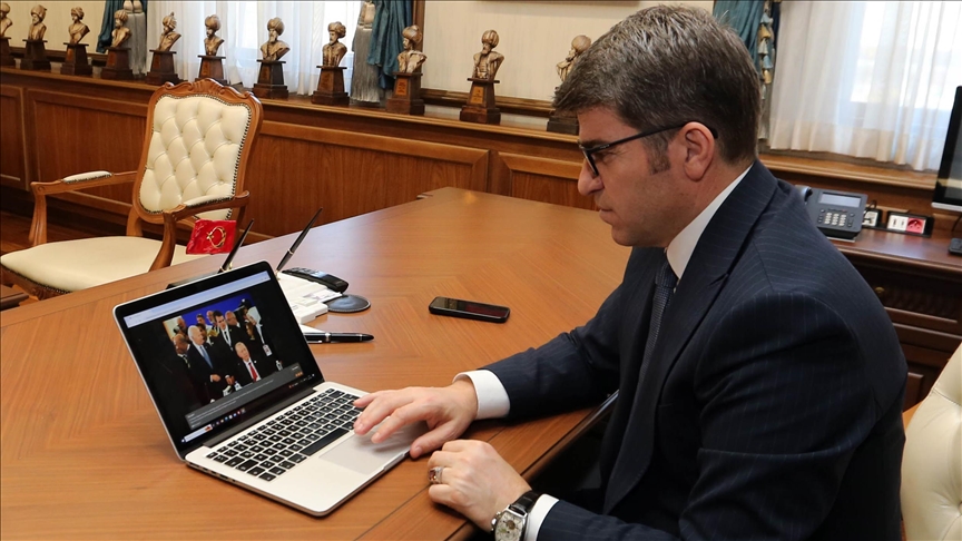 Amasya Valisi Bakan, AA'nın "Yılın Kareleri" oylamasında "favorisi "Özgürlük Kulesi" oldu