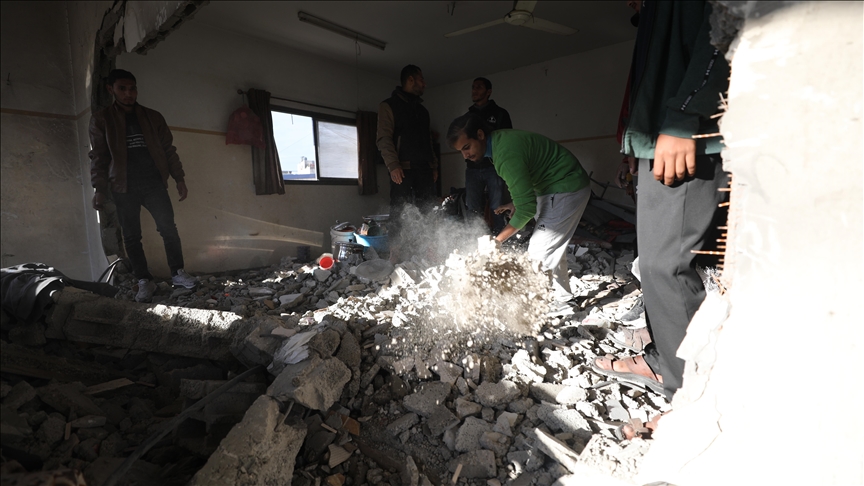 8 Palestinians killed in Israeli strike on school sheltering displaced people in northern Gaza