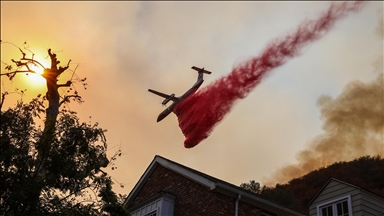 FBI probes drone collision with Los Angeles firefighting aircraft