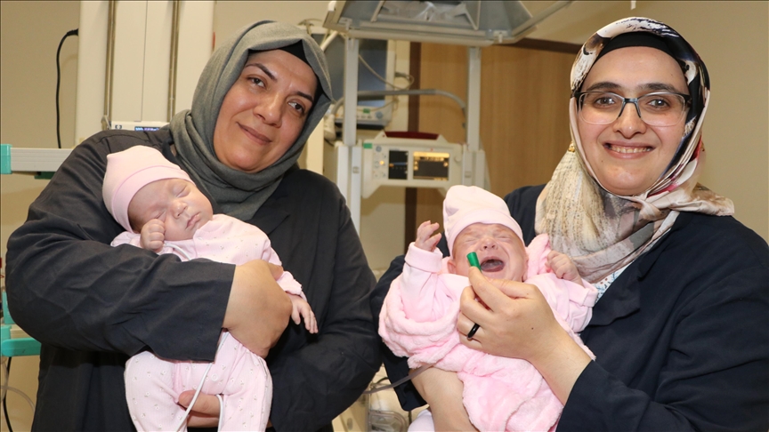 Organları gelişmeden doğan Asel bebekler, 4 ay sonra ana kucağında
