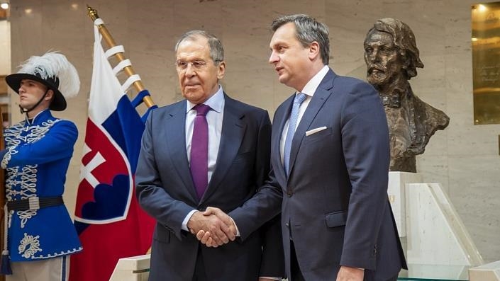 Глава МИД РФ Лавров встретился с делегацией парламента Словакии
