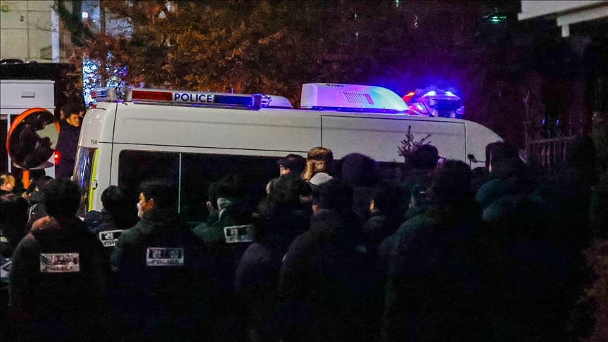 Presidential security service blocks 2nd attempt to detain impeached South Korean President Yoon