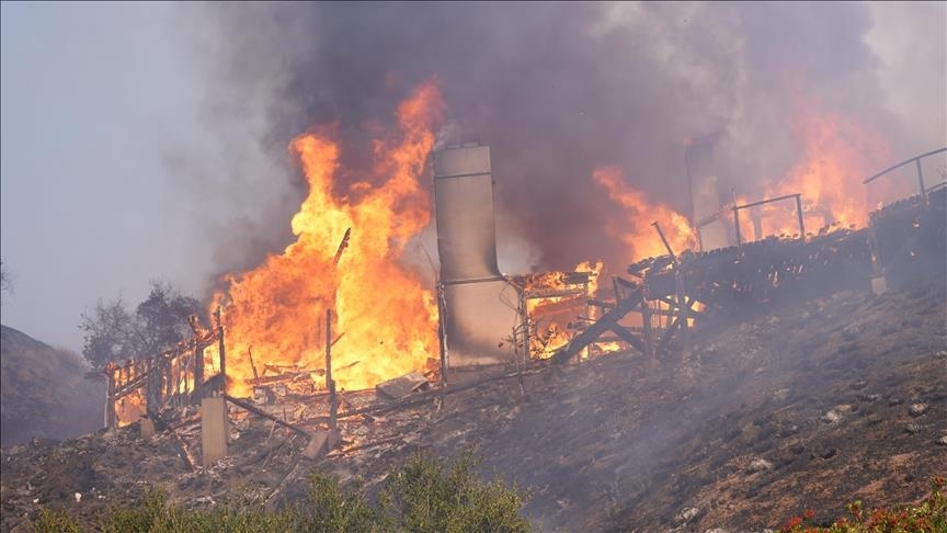 Southern California Edison sued over Los Angeles wildfires