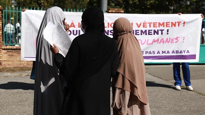 French Muslims decry government actions against Islamic schools