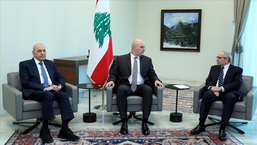 Lebanon’s new prime minister holds parliamentary consultations to form government