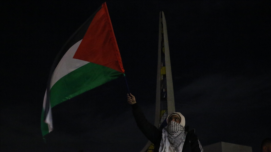 İsrail, Hamas’ı suçlayıp anlaşmanın onayını ertelerken, Hamas ateşkese bağlı olduğunu duyurdu