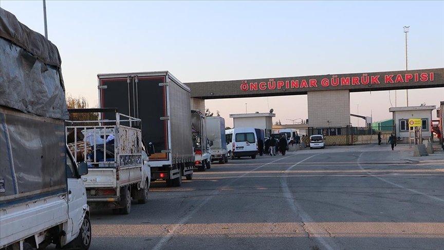 Baas rejiminin devrilmesi Gaziantep'teki Suriyelileri ülkelerine dönüş için harekete geçirdi