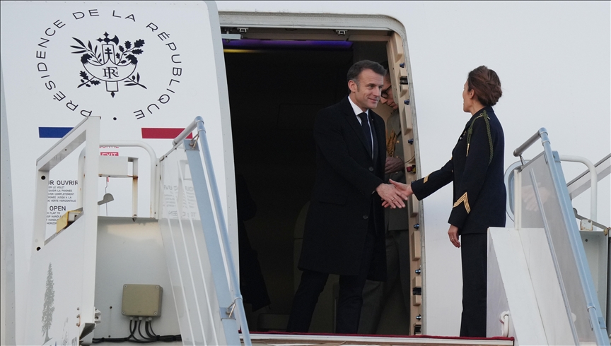 France's Macron arrives in Beirut for 1st visit since Aoun’s election as president