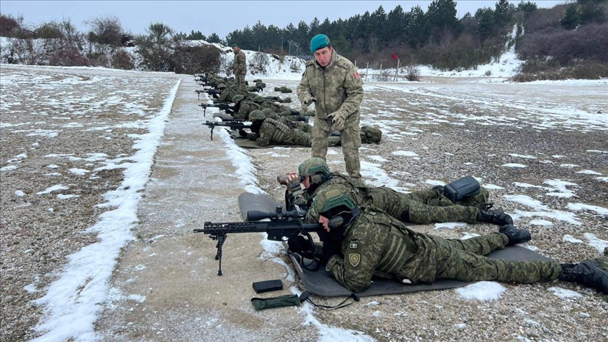 Turkish soldiers provide Kosovo forces with sniper shooting training