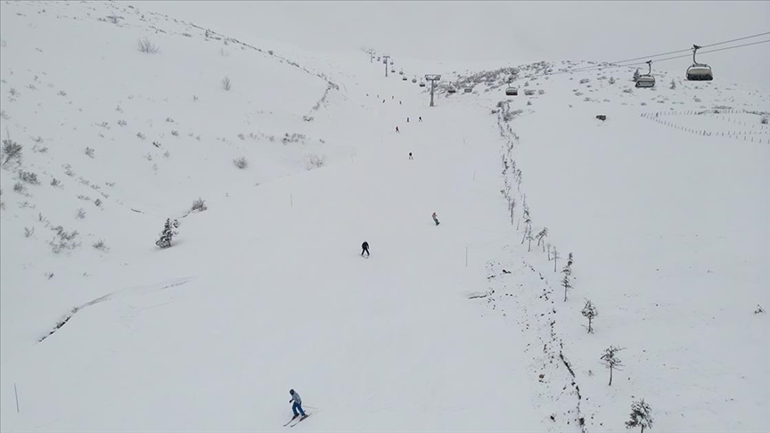 Ordu'da Çambaşı Kayak Tesisleri'nde yarıyıl tatili yoğunluğu başladı