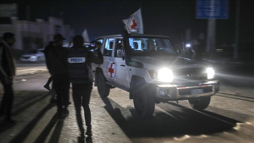 Transfer of 3 Israeli captives begins under Gaza ceasefire deal: Local media Transfer of 3 Israeli captives begins under Gaza ceasefire deal: Local media