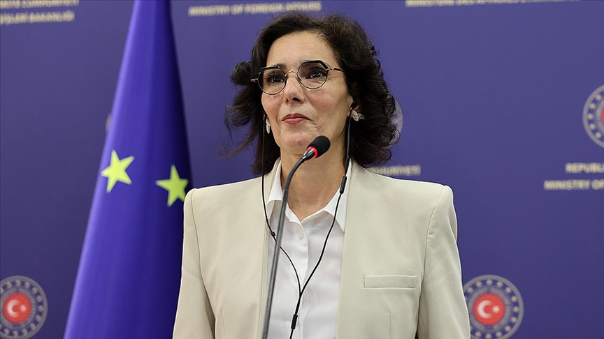 AB Komisyonu üyesi Lahbib, Türkiye’nin çok cömert bir ülke olduğunu söyledi AB Komisyonu üyesi Lahbib, Türkiye’nin çok cömert bir ülke olduğunu söyledi