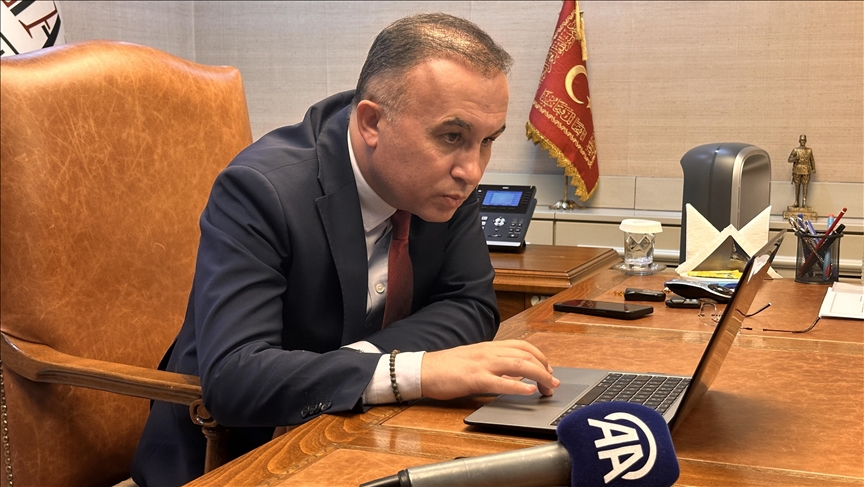 Gaziantep Valisi Kemal Çeber, AA'nın "Yılın Kareleri" oylamasında favorilerini seçti