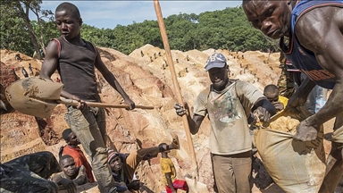 7 illegal miners killed by army in southern Ghana